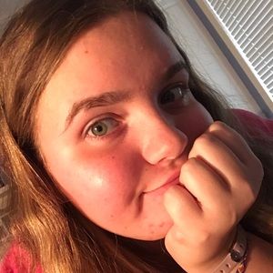 Meet your Posher, Juliana